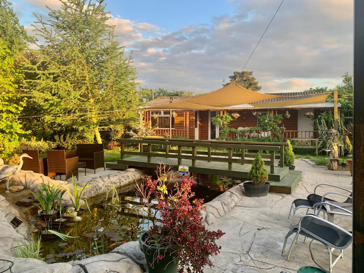Woodpaddock Bed & Breakfast Марч Екстериор снимка