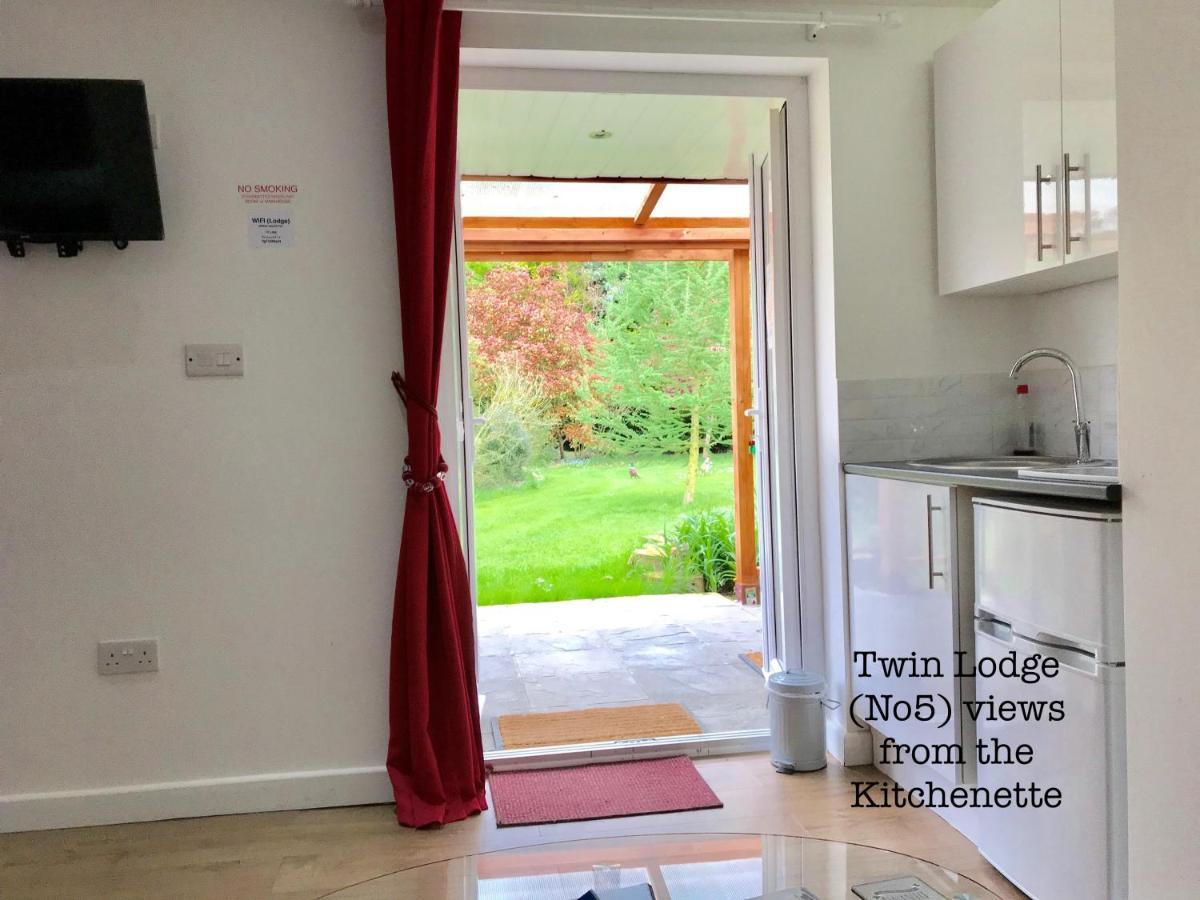 Woodpaddock Bed & Breakfast Марч Екстериор снимка